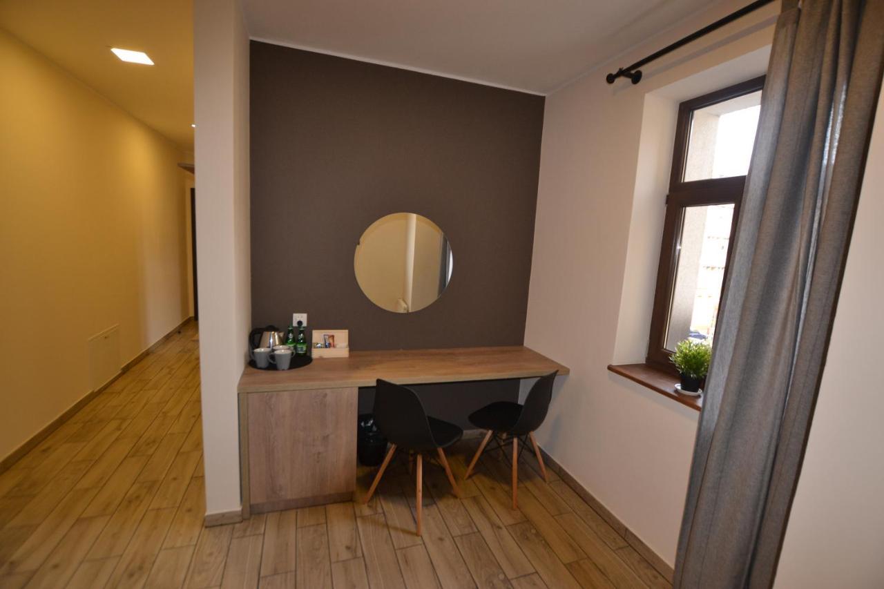 Sleepwell Apartments Legnica Exterior foto